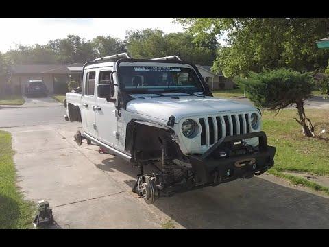Jeep Gladiator Shocks and End links replacement. Let's get it!