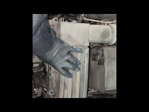 How to Replace the Engine Air Filter on a 2016 Volkswagen Passat