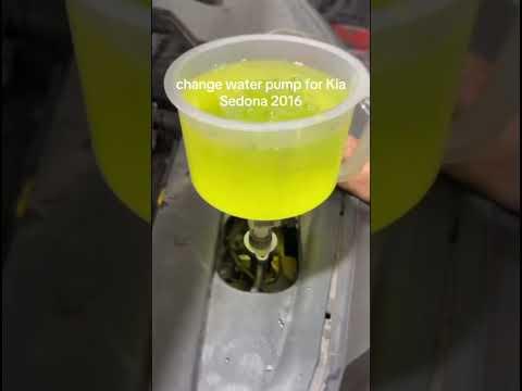 Mechanics#automobile change water pump for Kia Sedona 2016
