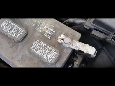 How to Replace the 12V Battery on a 2015 Toyota Corolla (Step-by-Step Guide)