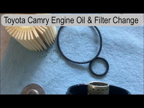 2012 - 2017 Toyota Camry Engine Oil and Filter Change 2.5L 4 Cylinder