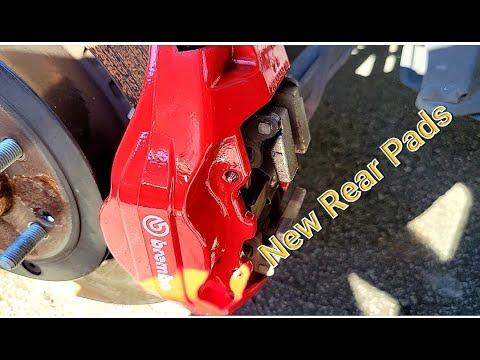 Kia Stinger GT - Rear Brake Pad Replacement 37K Miles!!