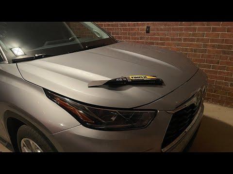 How to Replace Front Windshield Wiper Blades on a 2020 Toyota Highlander