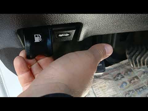 How to Open the Gas Cap Cover in a Nissan Rogue (2014 - 2020)