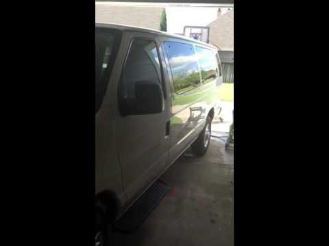 Replace turn signal (front) bulb Ford F-350 Econoline