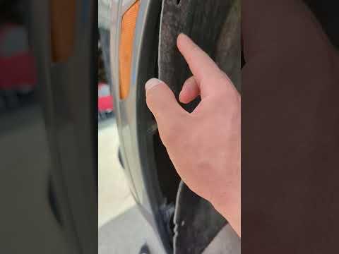 How to Replace the Front Turn Signal Bulb on a 2019 Cadillac XT4 (LED vs Bulb)