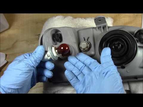 Hyundai Accent Turn Signal Bulb/Lamp Removal/Replacement And Installation Thorough