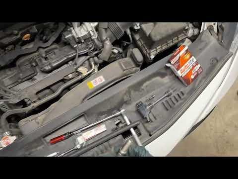 Changing the Spark Plugs on a 2020 Toyota Camry and Saving Over $200 Doing It! 