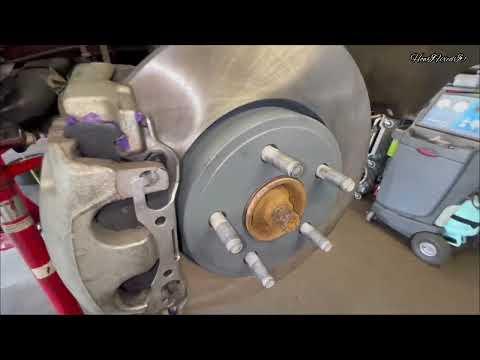 2014 Jeep Grand Cherokee Front Brake Pad’s & Rotor’s Replacement Procedure #brakes