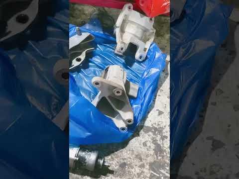 Jepp wrangler, engine mount change 