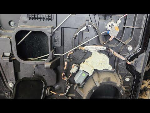 2009 - 2018 Dodge Ram 1500 Rear window regulator & motor replacement video
