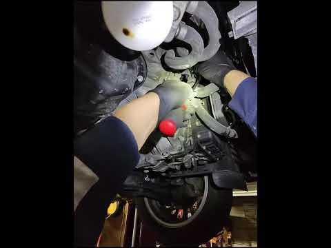 2020 Hyundai Tucson | Thermostat Housing & Transmission Cooler Pipe Replacement