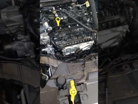 How to Replace the Thermostat on a 2005-2019 Ford Escape (Engine: Inline 4 2.5L)
