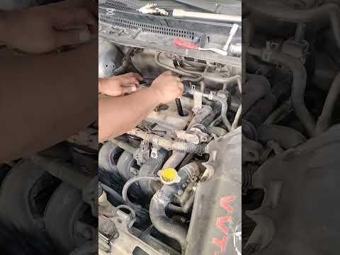 Toyota Yaris 2016 Engine Oil Filter And Spark plug Change