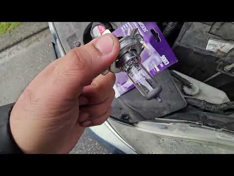 How To Replace The Headlight Bulbs In Your 2011 Honda CRV