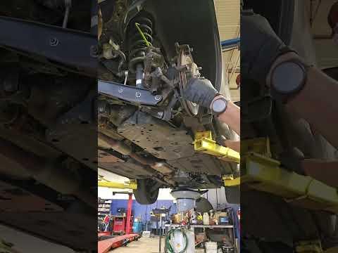 2019 Subaru Ascent Rear Brakes Pads Replacement and Rotors Resurface #matcotools #subaru
