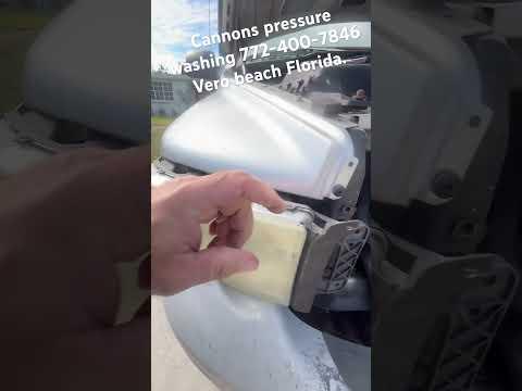 How to change a turn signal bulb on a Dodge Ram 3500